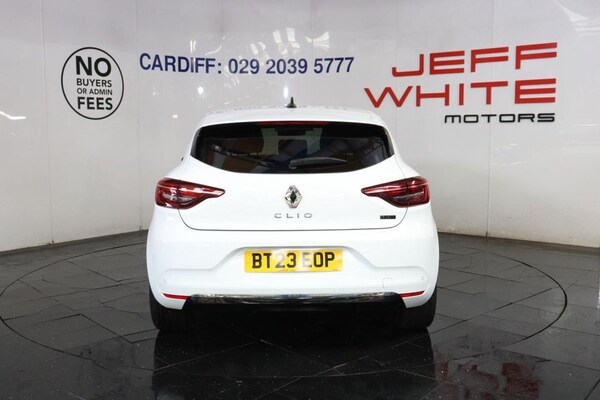 Used Renault Clio 2023 for sale - 75801468: Photo 4