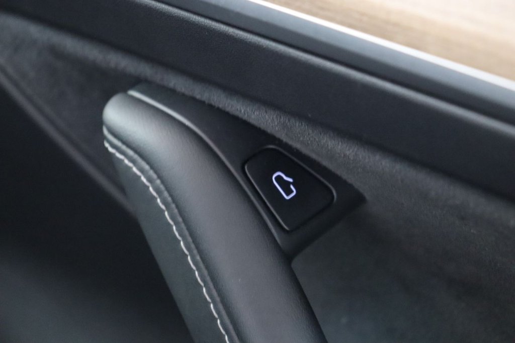 Used Tesla Model 3 2021 for sale - 76019211: Photo 19