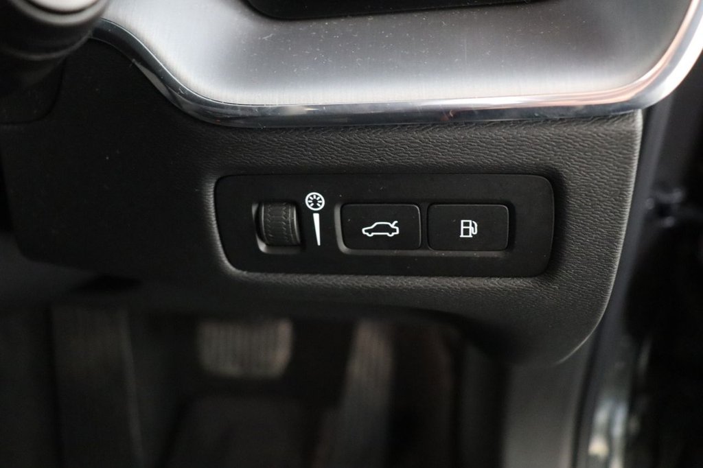 Used Volvo XC60 2021 for sale - 75998604: Photo 26