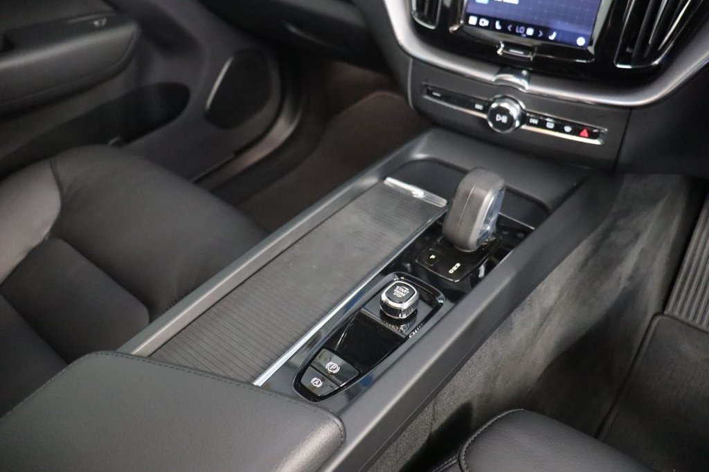 Used Volvo XC60 2021 for sale - 75998604: Photo 31