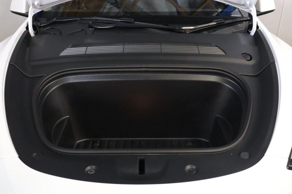 Used Tesla Model Y 2024 for sale - 77302129: Photo 20