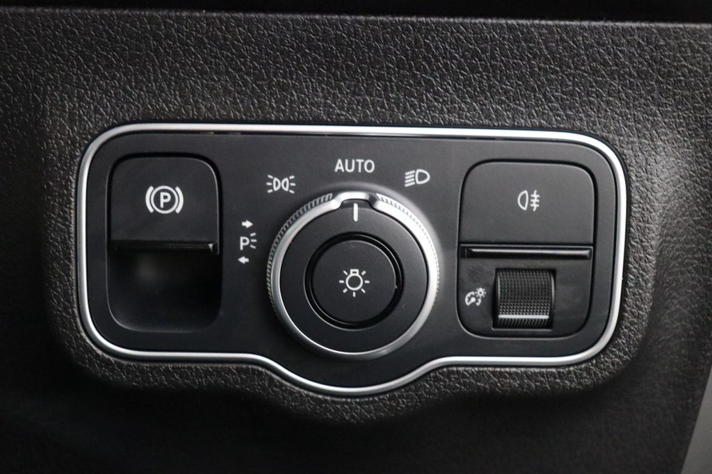 Used Mercedes-Benz EQB 2022 for sale - 76350521: Photo 27