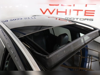 Used Mercedes-Benz EQB 2022 for sale - 76350521: Photo
