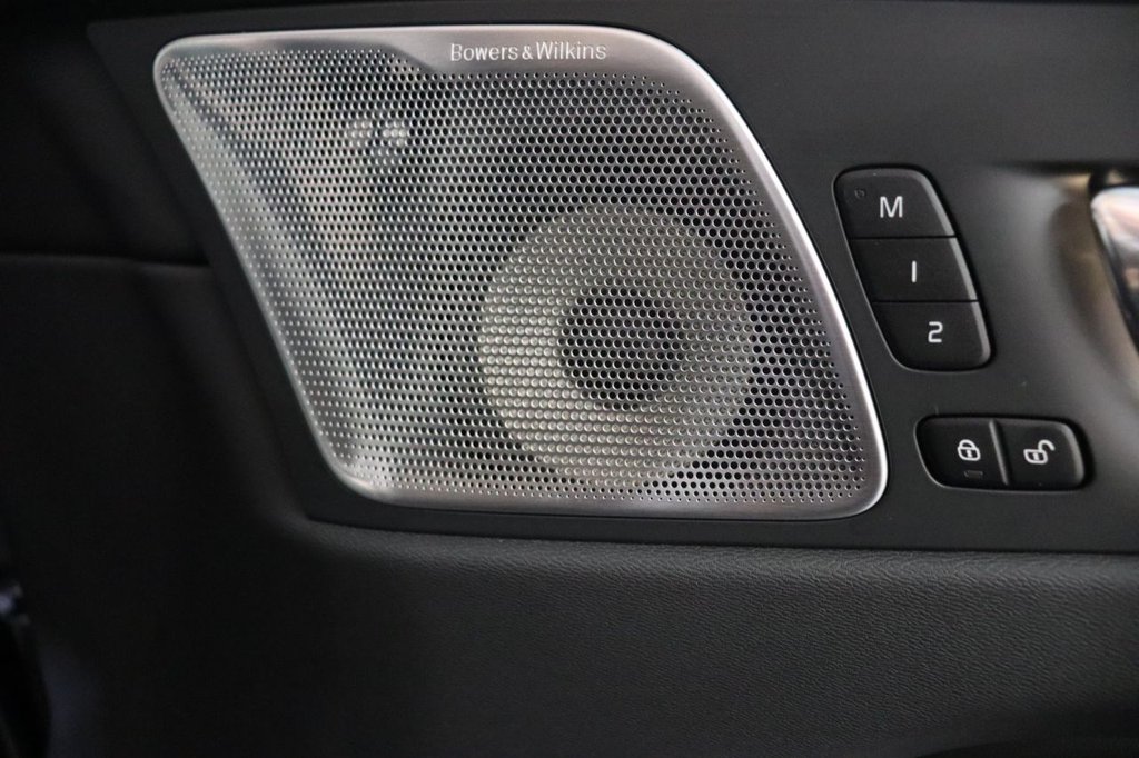 Used Volvo XC60 2025 for sale - 76080856: Photo 11