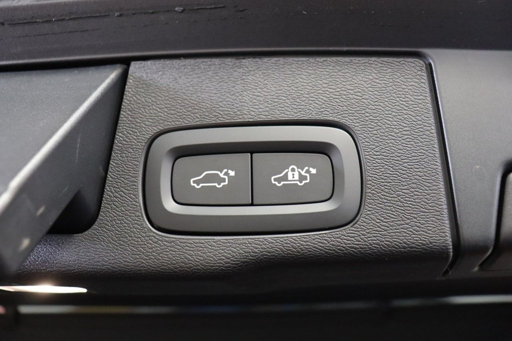 Used Volvo XC60 2025 for sale - 76080856: Photo 37