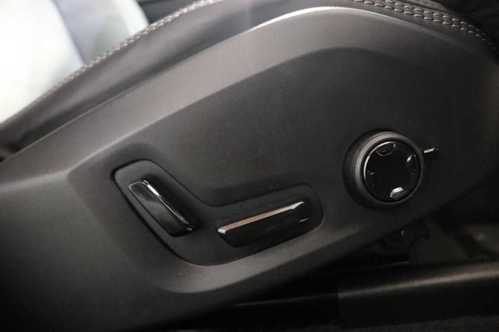 Used Volvo XC60 2025 for sale - 76080856: Photo 6