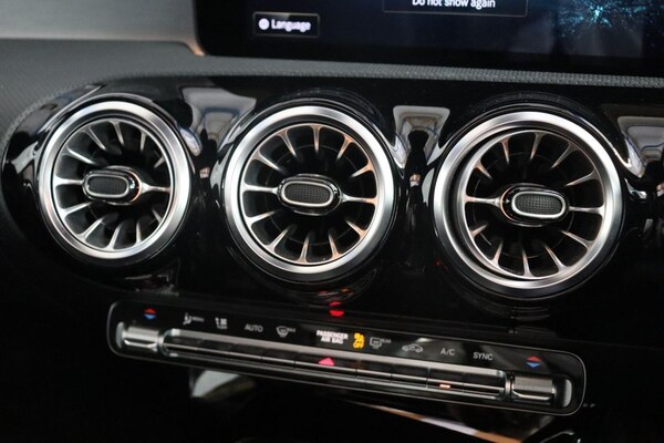 Used Mercedes-Benz CLA 2022 for sale - 75365466: Photo 32