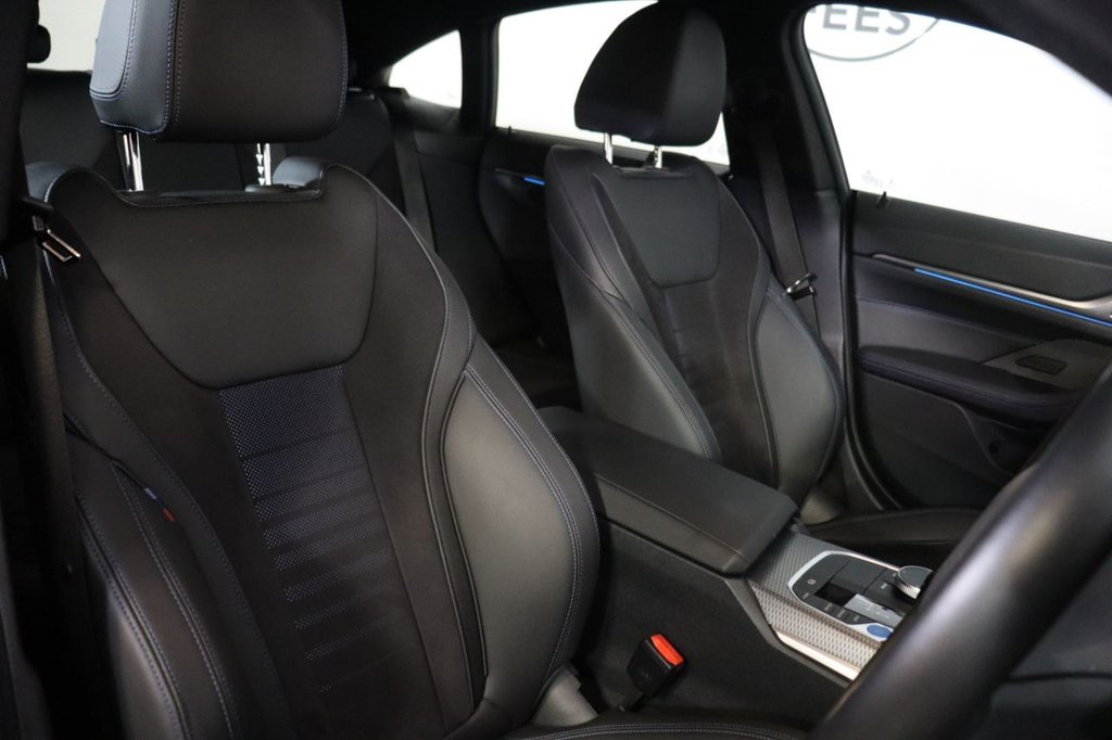 Used BMW i4 2022 for sale - 76910490: Photo 27