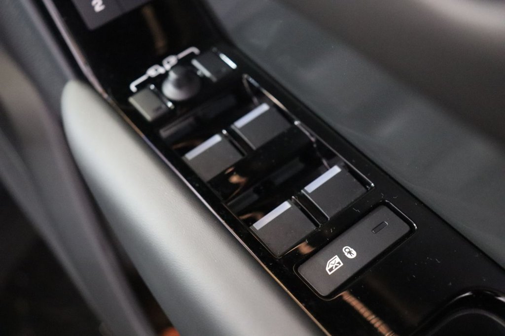 Used Land Rover Range Rover Velar 2024 for sale - 77608924: Photo 26