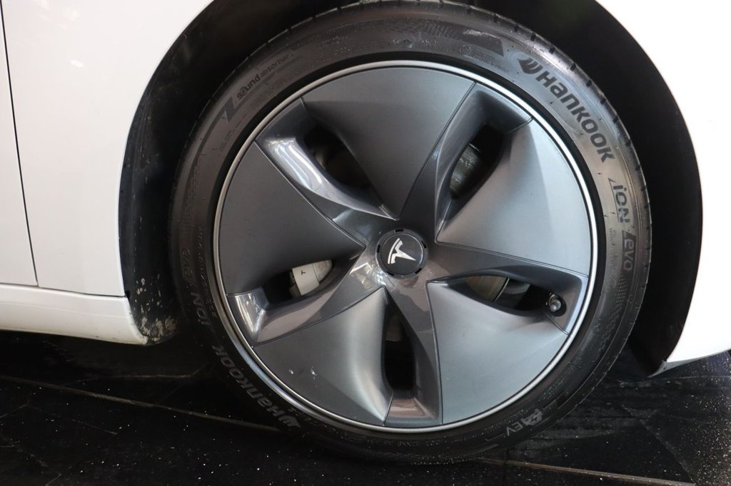 Used Tesla Model 3 2020 for sale - 76751309: Photo 29