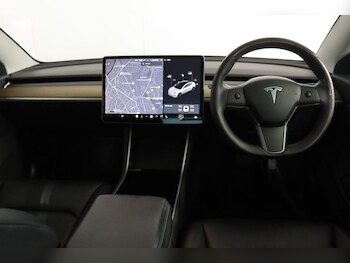 Used Tesla Model 3 2020 for sale - 76751309: Photo