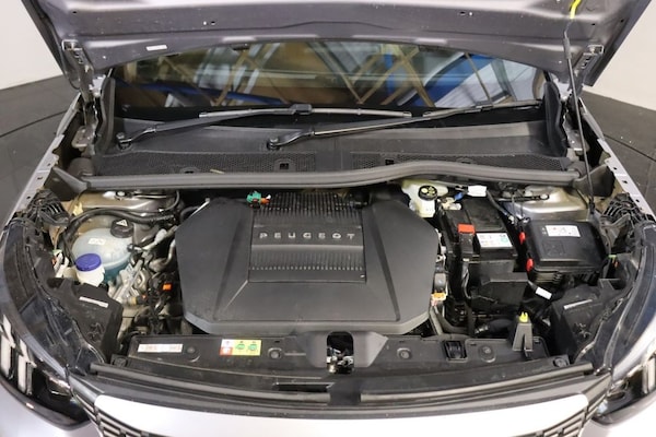 Used Peugeot E-2008 2021 for sale - 73003272: Photo 10