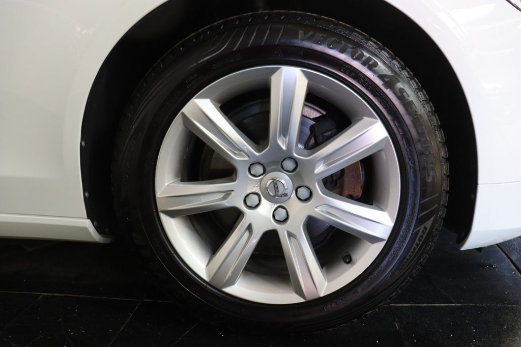 Used Volvo S90 2018 for sale - 78056624: Photo 32