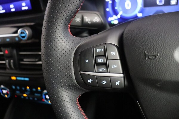 Used Ford Kuga 2022 for sale - 75340903: Photo 30