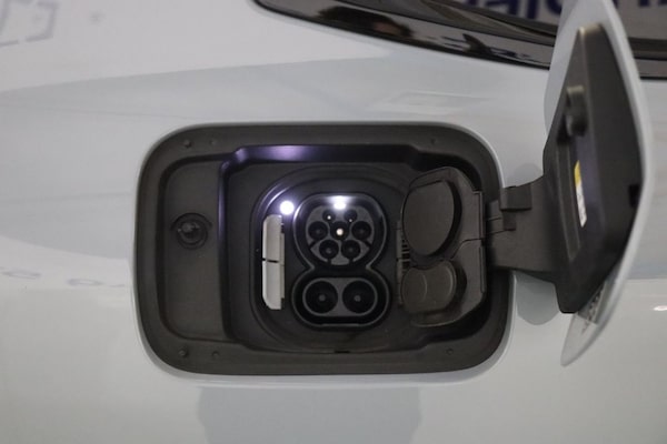 Used BMW i4 2022 for sale - 76309423: Photo 25