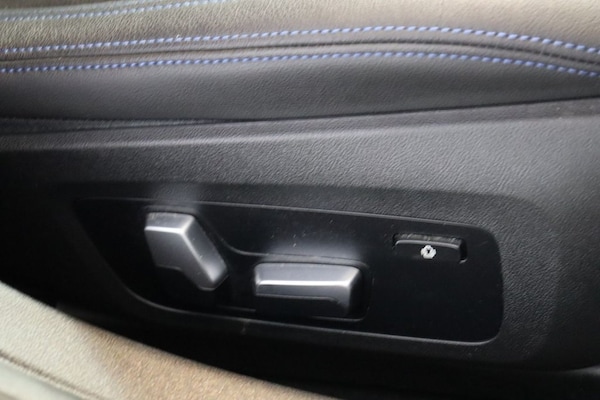 Used BMW i4 2022 for sale - 76309423: Photo 40