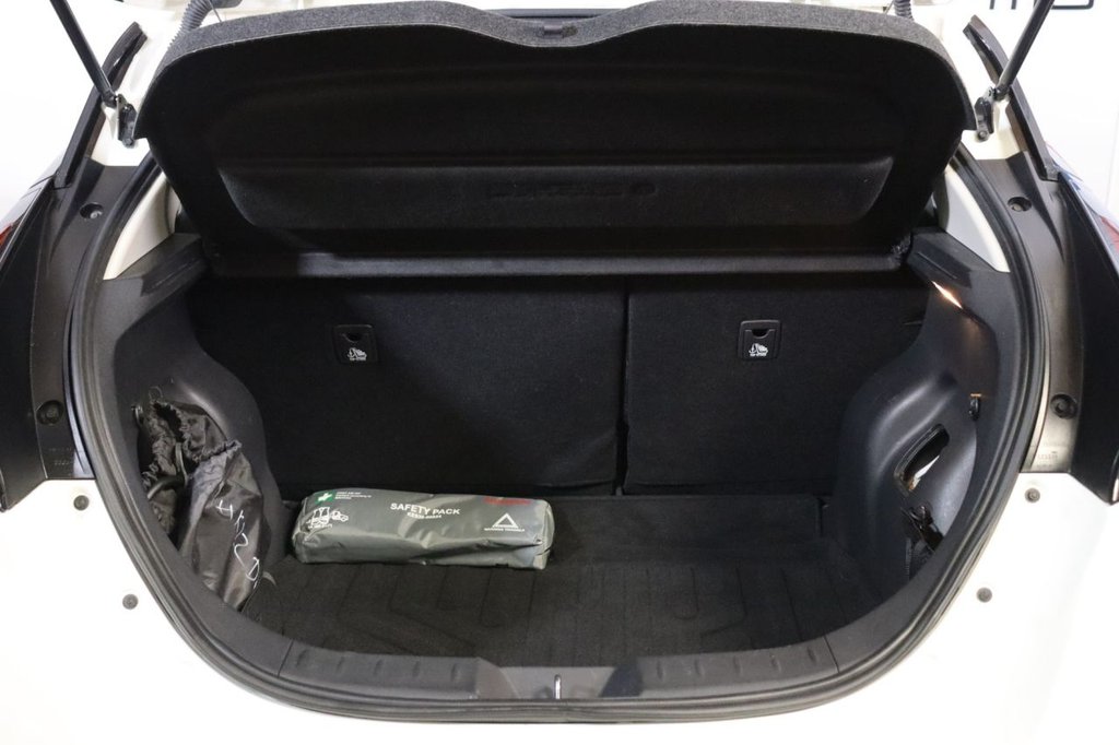 Used Nissan Leaf 2022 for sale - 76632346: Photo 17