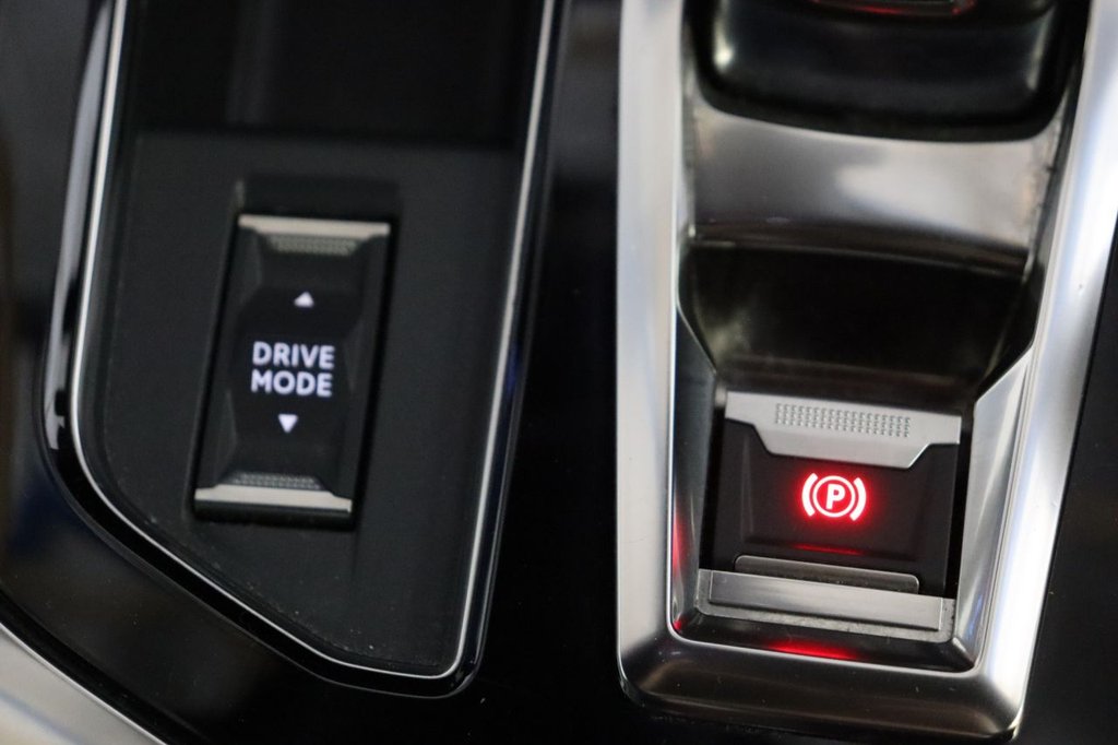 Used Peugeot 3008 2023 for sale - 76610306: Photo 29