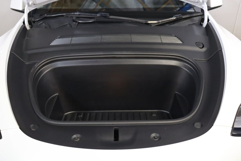 Used Tesla Model Y 2023 for sale - 76977423: Photo 18