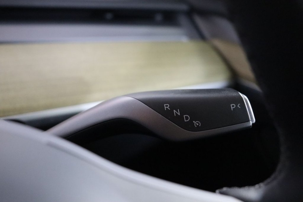 Used Tesla Model Y 2023 for sale - 76977423: Photo 27