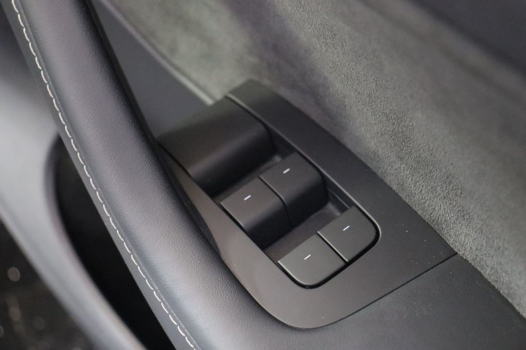 Used Tesla Model Y 2023 for sale - 76977423: Photo 30