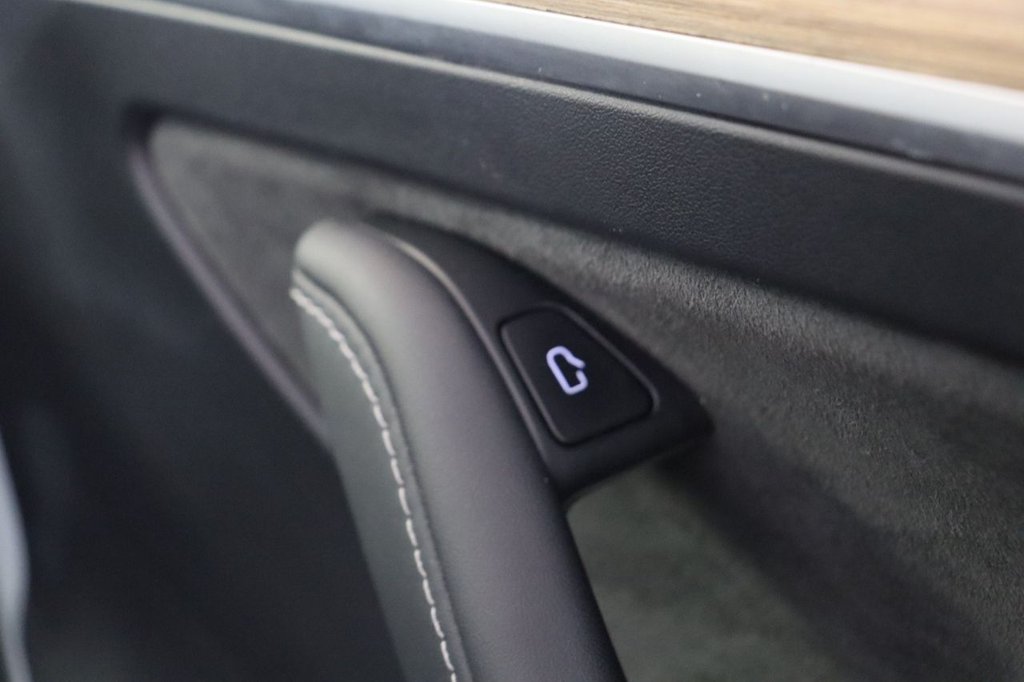 Used Tesla Model Y 2023 for sale - 76977423: Photo 31