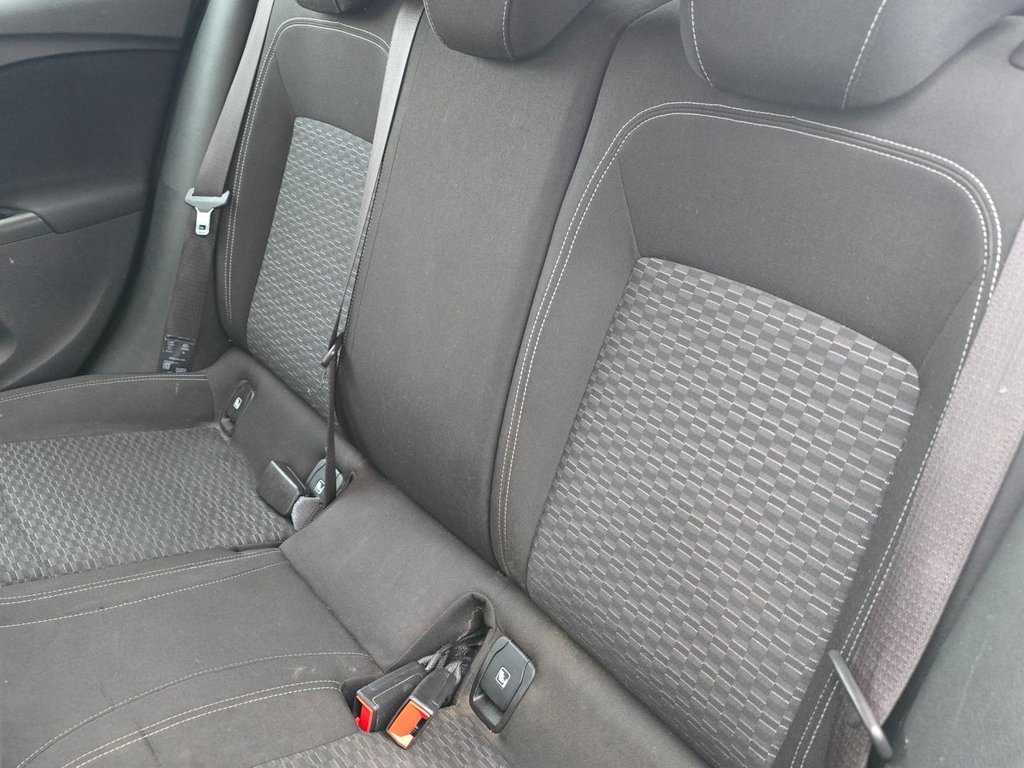 Used Vauxhall Astra 2018 for sale - 77153143: Photo 8