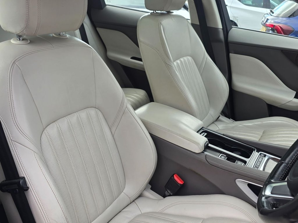 Used Jaguar F-Pace 2018 for sale - 76003395: Photo 15