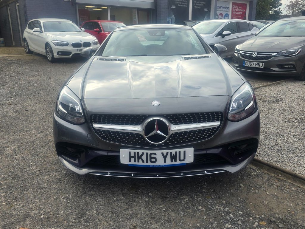 Used Mercedes-Benz SLC 2016 for sale - 76210565: Photo 2