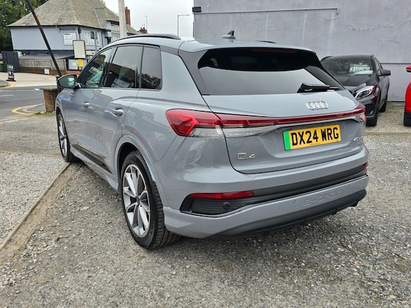 Used Audi Q4 e-tron 2024 for sale - 76267264: Photo 4