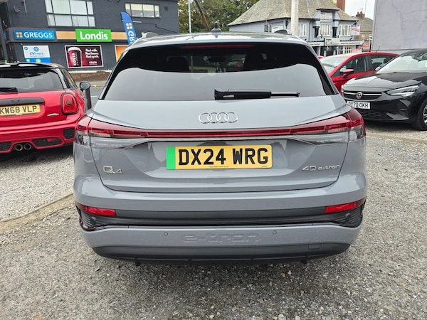 Used Audi Q4 e-tron 2024 for sale - 76267264: Photo 5