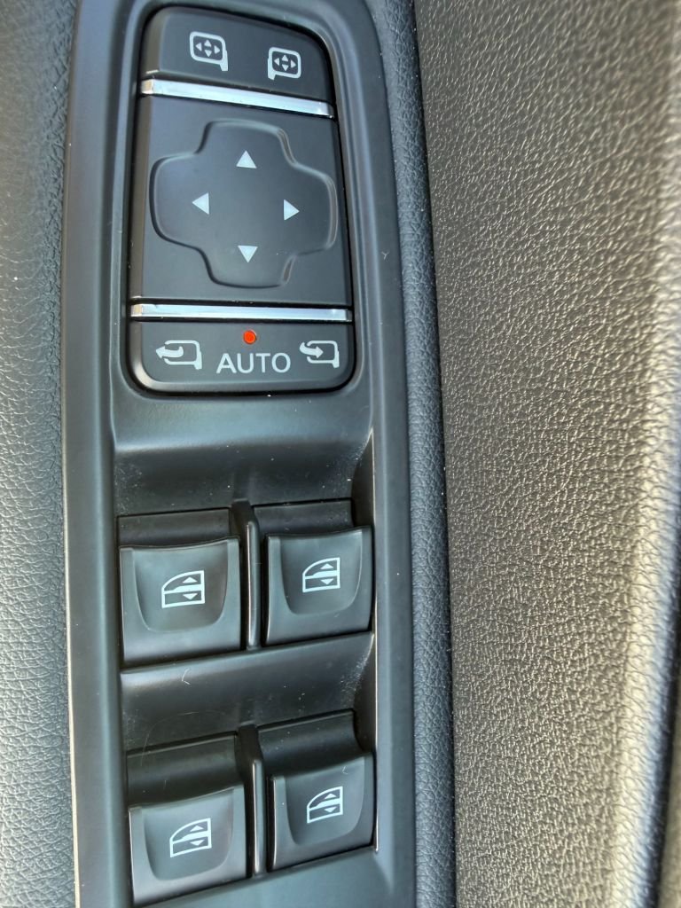 Used Renault Captur 2017 for sale - 77734224: Photo 15