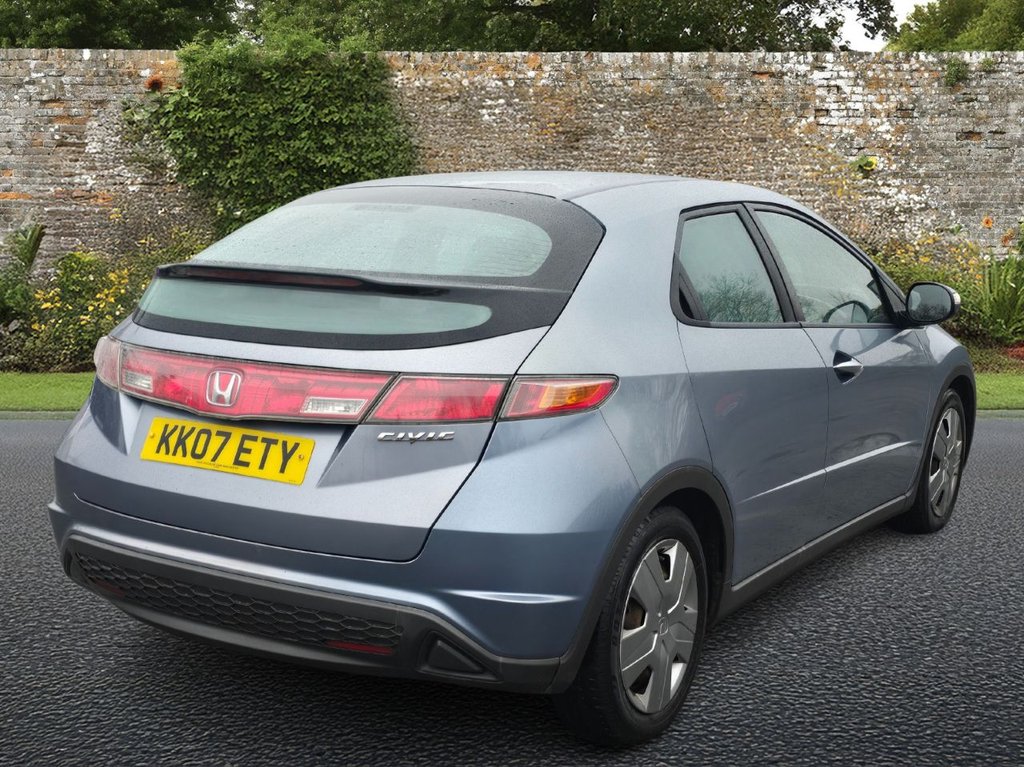 Used Honda Civic 2007 for sale - 76986292: Photo 6