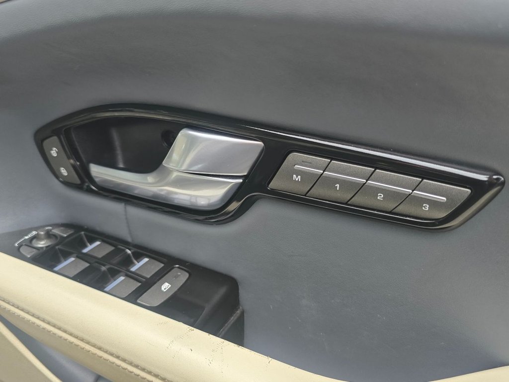 Used Land Rover Range Rover Evoque 2016 for sale - 77498393: Photo 16