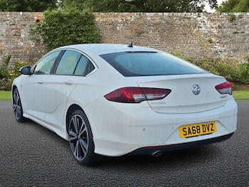 Used Vauxhall Insignia 2018 for sale - 76867285: Photo