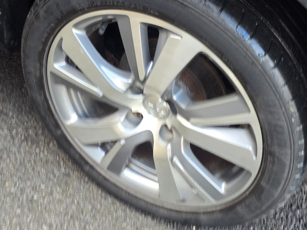 Used Peugeot 2008 2017 for sale - 77250152: Photo 8