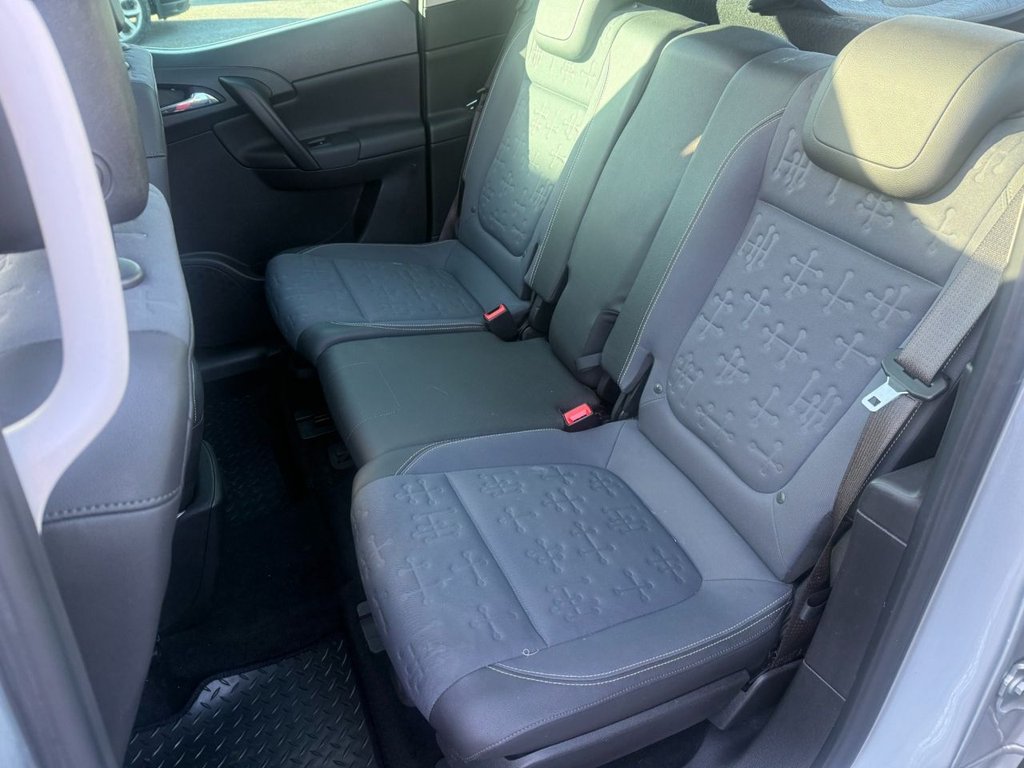 Used Vauxhall Meriva 2015 for sale - 77734725: Photo 8