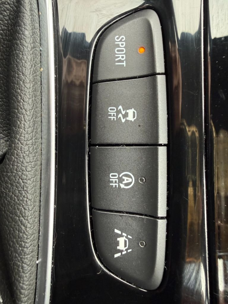 Used Vauxhall Astra 2018 for sale - 78180929: Photo 21