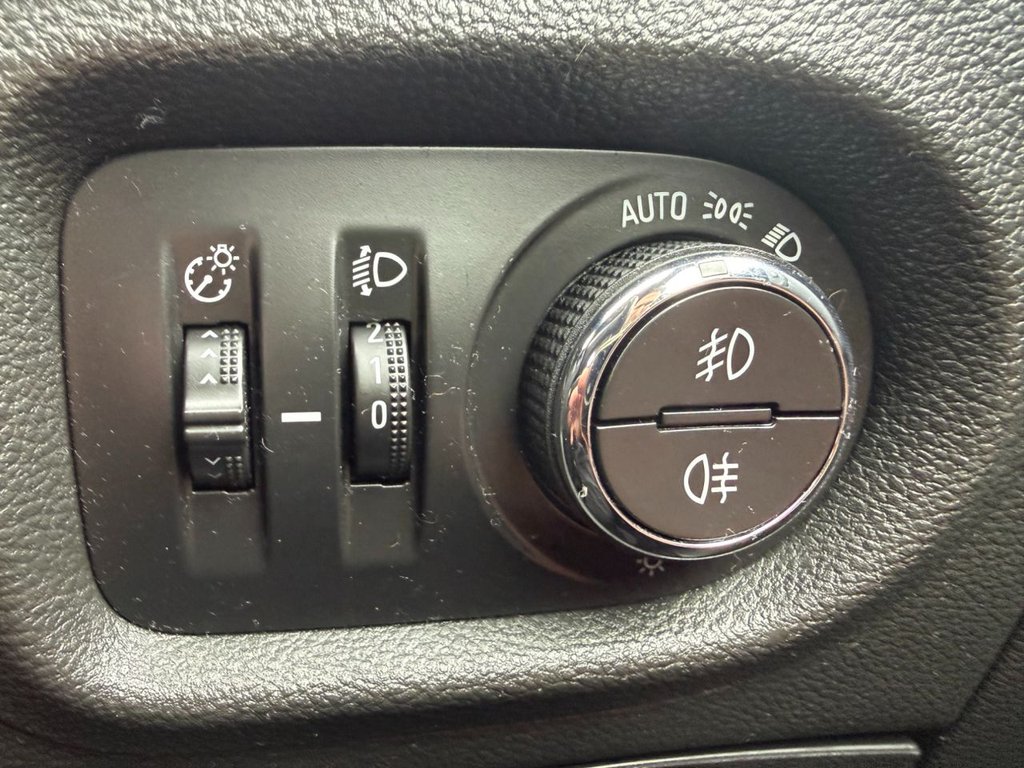 Used Vauxhall Astra 2018 for sale - 78180929: Photo 22