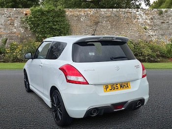 Used Suzuki Swift 2015 for sale - 77498630: Photo