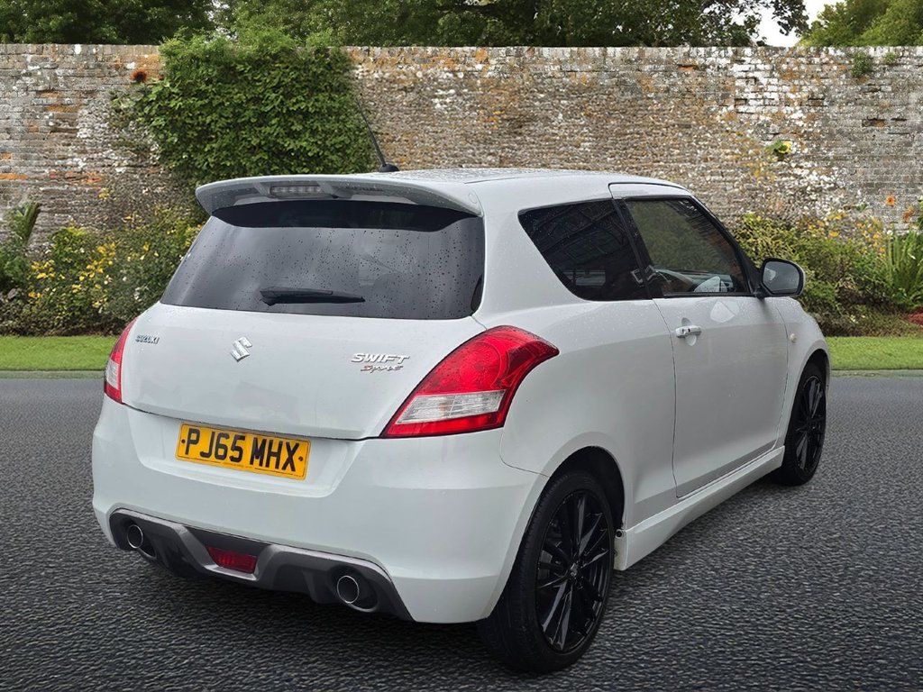Used Suzuki Swift 2015 for sale - 77498630: Photo 6