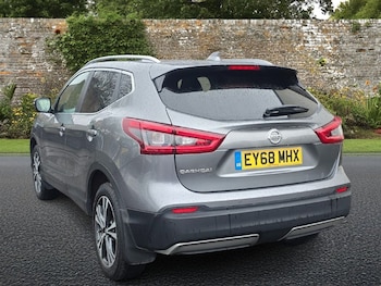 Used Nissan Qashqai 2018 for sale - 77276589: Photo