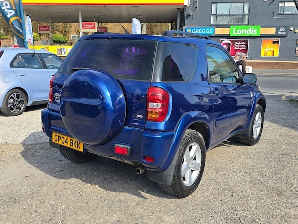 Used Toyota RAV4 2004 for sale - 76303769: Photo 6