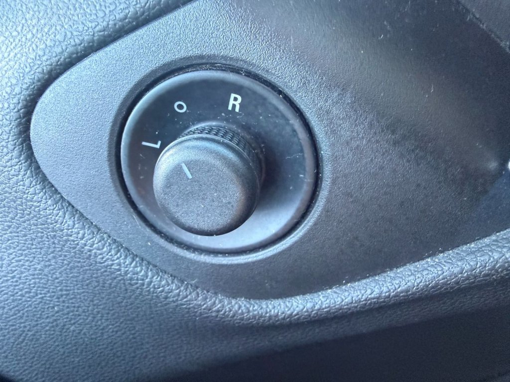 Used Vauxhall Meriva 2015 for sale - 77890777: Photo 16