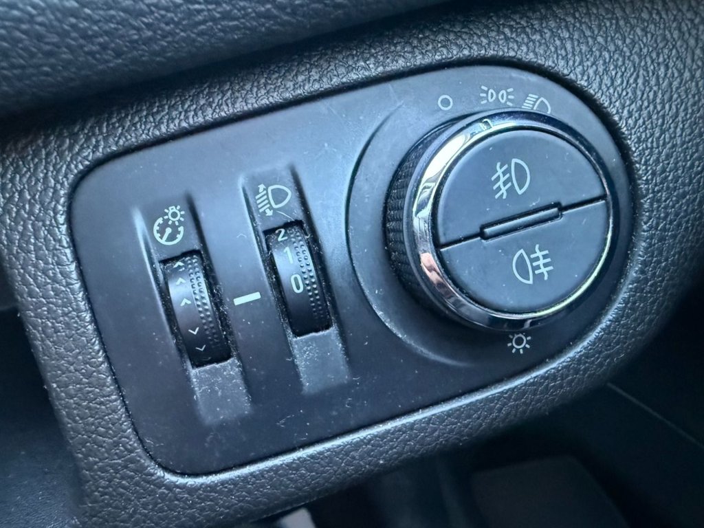 Used Vauxhall Meriva 2015 for sale - 77890777: Photo 20