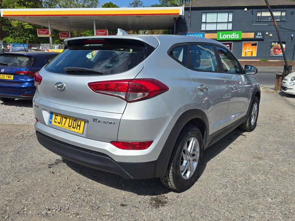 Used Hyundai TUCSON 2017 for sale - 76386167: Photo 6