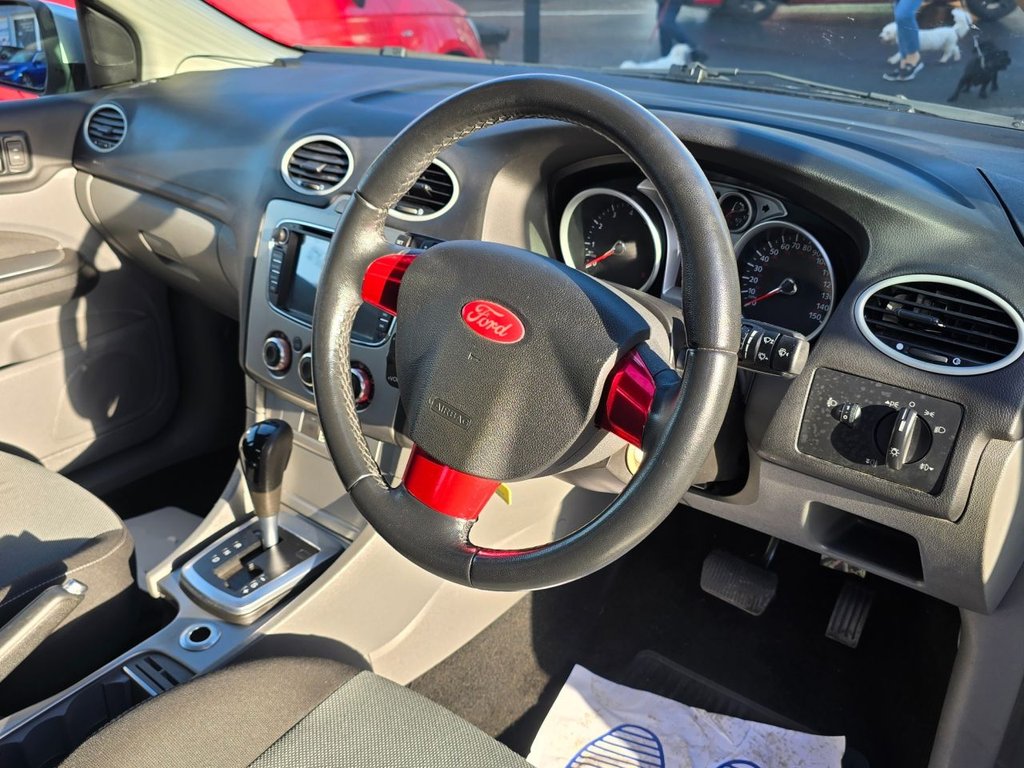 Used Ford Focus 2010 for sale - 76535560: Photo 12