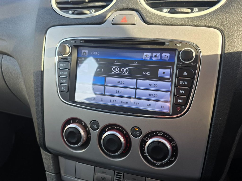 Used Ford Focus 2010 for sale - 76535560: Photo 14