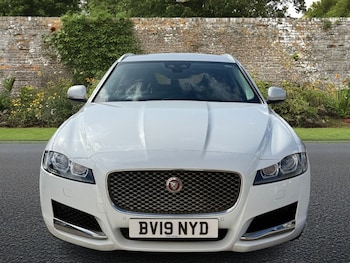 Used Jaguar XF 2019 for sale - 78557232: Photo