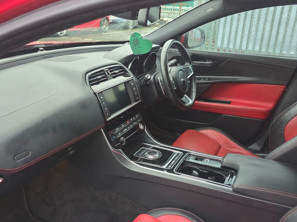 Used Jaguar XE 2018 for sale - 76985793: Photo 10